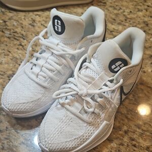 Nike White and Black Sneakers Sabrina